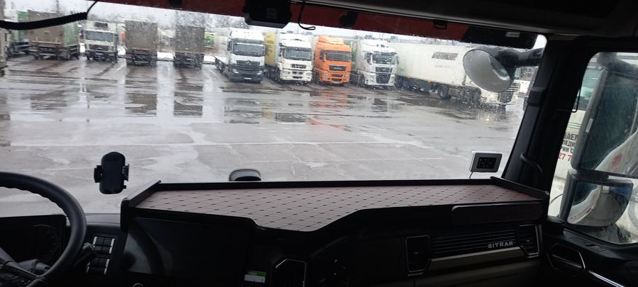 Фото покупателя: полка SITRAK S9H